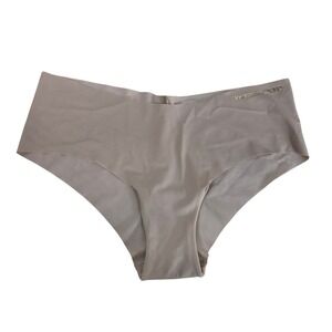 Victorias Secret Cheeky Panty Beige Nude Seamless Laser Cut Gold Logo Medium NEW